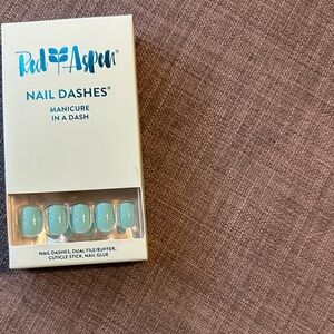 Red Aspen Blue Nail Dashes